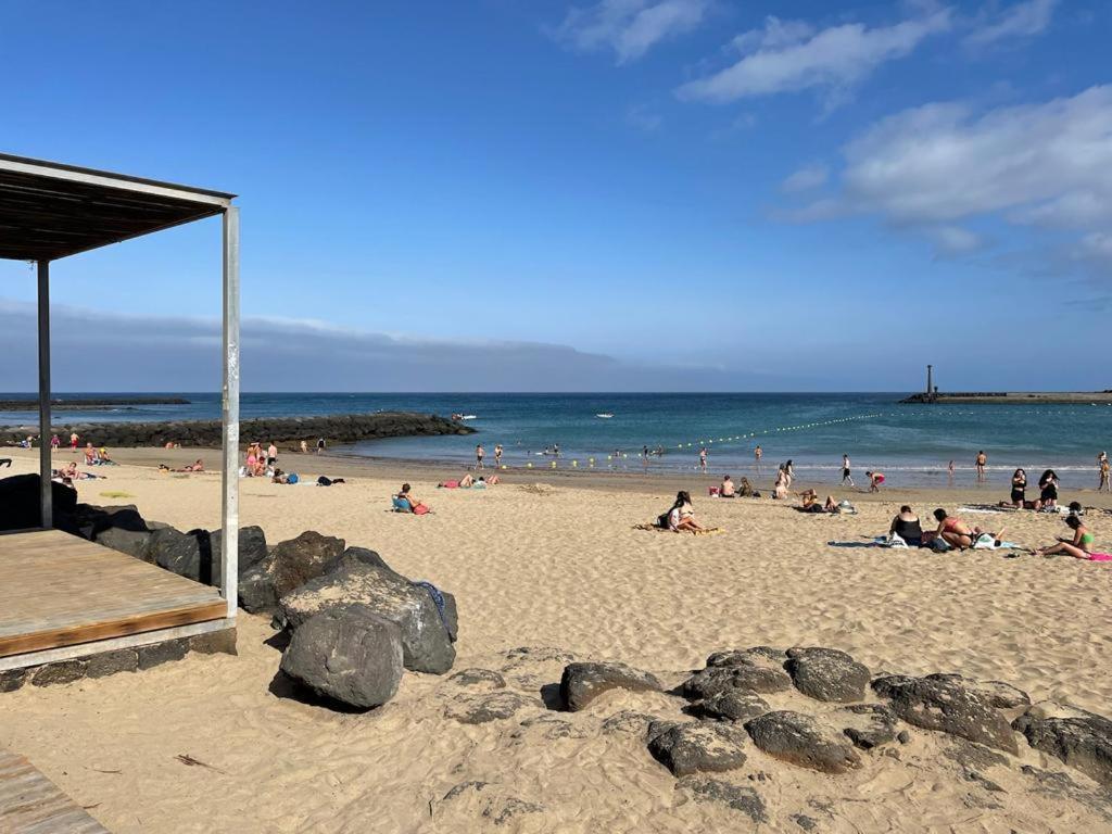 Apartamento Amura En Playa De Las Cucharas コスタ・テギセ エクステリア 写真